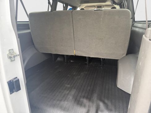 Used 2023 Chevrolet Express 3500 LS RWD image 19