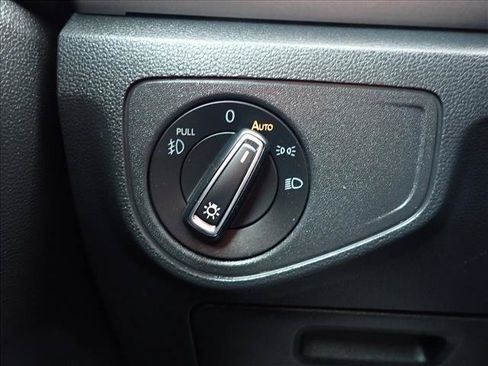 Used 2019 Volkswagen Atlas SE AWD/4WD image 23