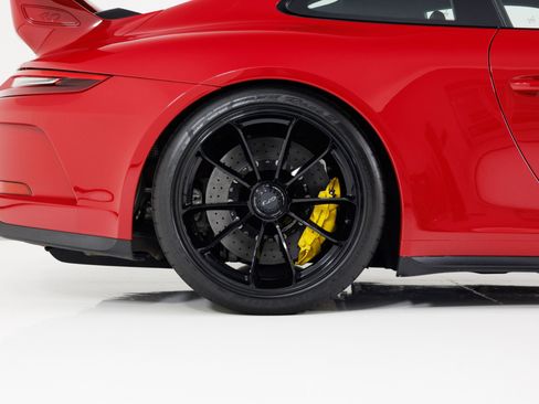 Used 2018 Porsche 911 GT3 RWD image 12