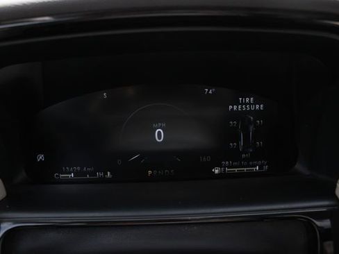 Used 2023 Lincoln Nautilus Reserve AWD/4WD image 11