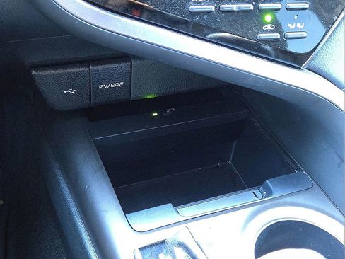 Used 2023 Toyota Camry XLE image 29