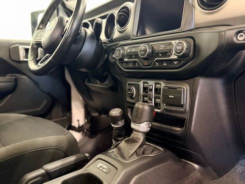 Used 2021 Jeep Wrangler Unlimited Sport AWD/4WD image 15