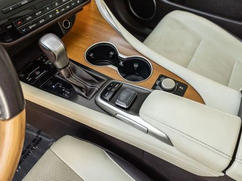 Used 2018 Lexus RX 350 FWD w/ Premium Package image 9