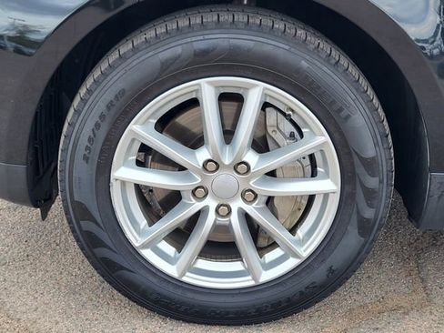 Used 2018 Land Rover Range Rover Sport SE AWD/4WD image 9