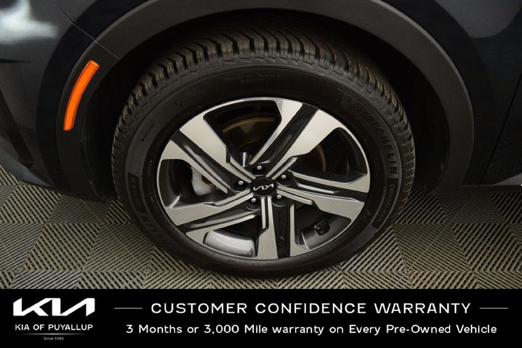 Certified 2023 Kia Sorento EX AWD/4WD image 21