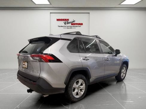 Used 2021 Toyota RAV4 XLE w/ Convenience Package AWD/4WD image 7