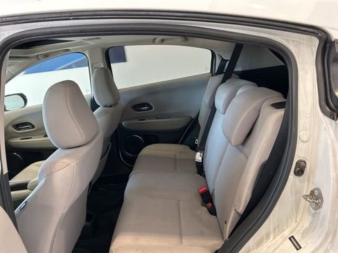 Used 2017 Honda HR-V EX image 16