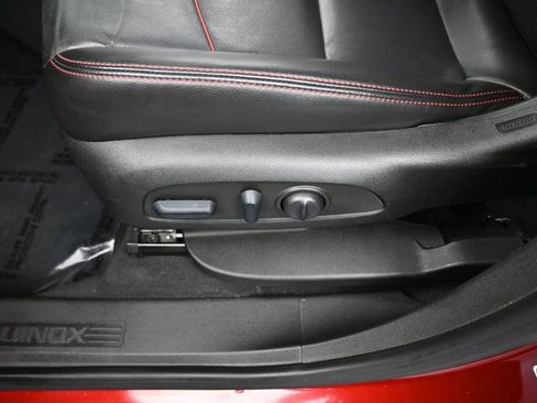 Used 2022 Chevrolet Equinox RS w/ RS Leather Package image 15