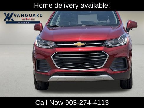 Used 2022 Chevrolet Trax LT w/ Driver Confidence Package AWD/4WD image 2