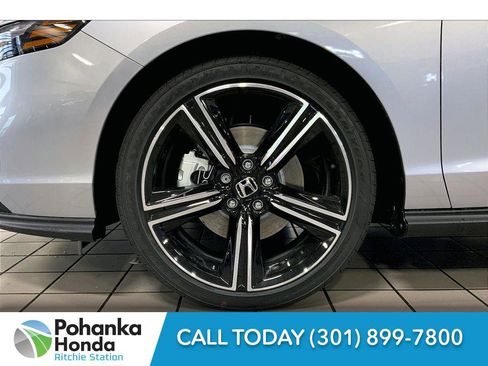 Used 2025 Honda Accord Sport image 15