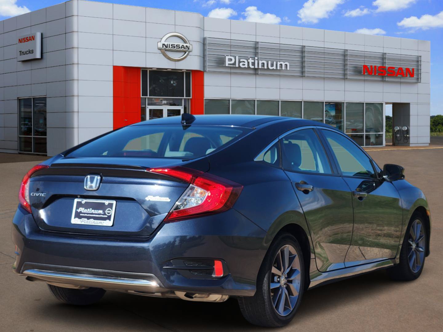 Used 2020 Honda Civic EX image 4