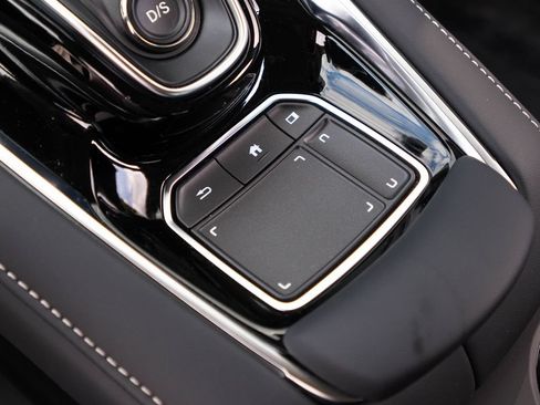 Certified 2025 Acura RDX SH-AWD w/ Technology Package image 32