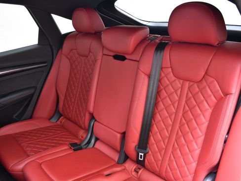 Used 2023 Audi SQ5 Premium Plus w/ Premium Plus Package image 20