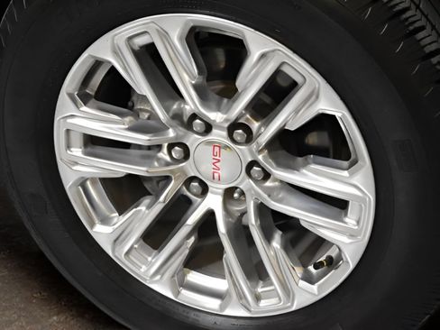 Used 2021 GMC Yukon SLT w/ SLT Luxury Plus Package RWD image 6