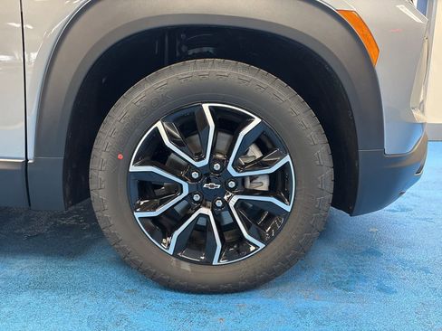 New 2026 Chevrolet TrailBlazer ACTIV w/ Convenience Package FWD image 3
