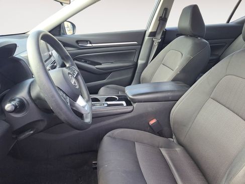 Used 2023 Nissan Altima 2.5 SV image 9