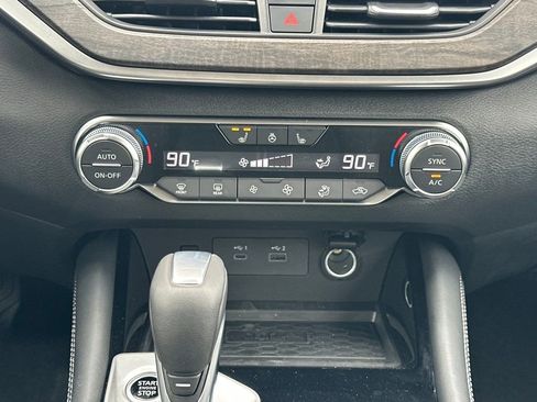 New 2025 Nissan Altima 2.5 SL image 21