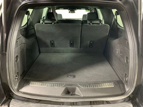 Used 2025 Chevrolet Suburban RST w/ Comfort Package image 29