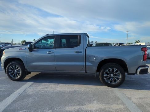 Used 2025 Chevrolet Silverado 1500 LT image 6