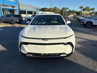 New 2026 Chevrolet Equinox EV LT video 2