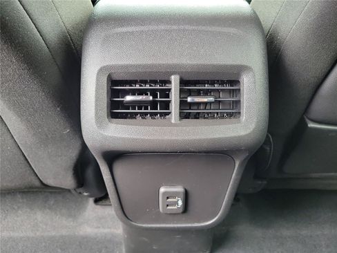 Used 2023 GMC Terrain SLE w/ Driver Convenience Package FWD image 12