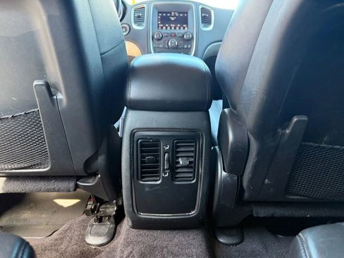 Used 2019 Dodge Durango SXT image 30