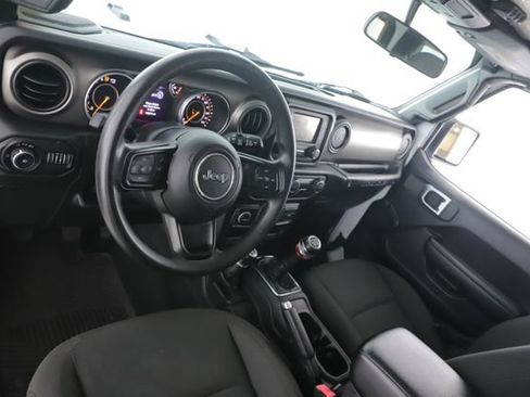 Used 2018 Jeep Wrangler Sport AWD/4WD image 18