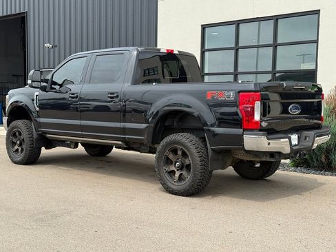 Used 2019 Ford F250 Lariat w/ Lariat Ultimate Package AWD/4WD image 2