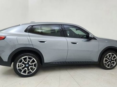 Used 2025 BMW X2 xDrive28i image 6