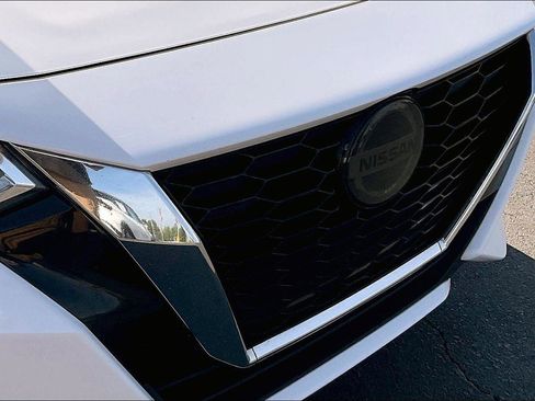 Used 2023 Nissan Sentra SV FWD image 29