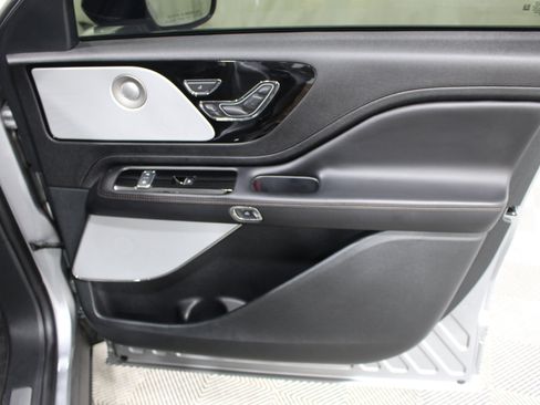 Used 2024 Lincoln Aviator Reserve w/ Equipment Group 201A AWD/4WD image 30