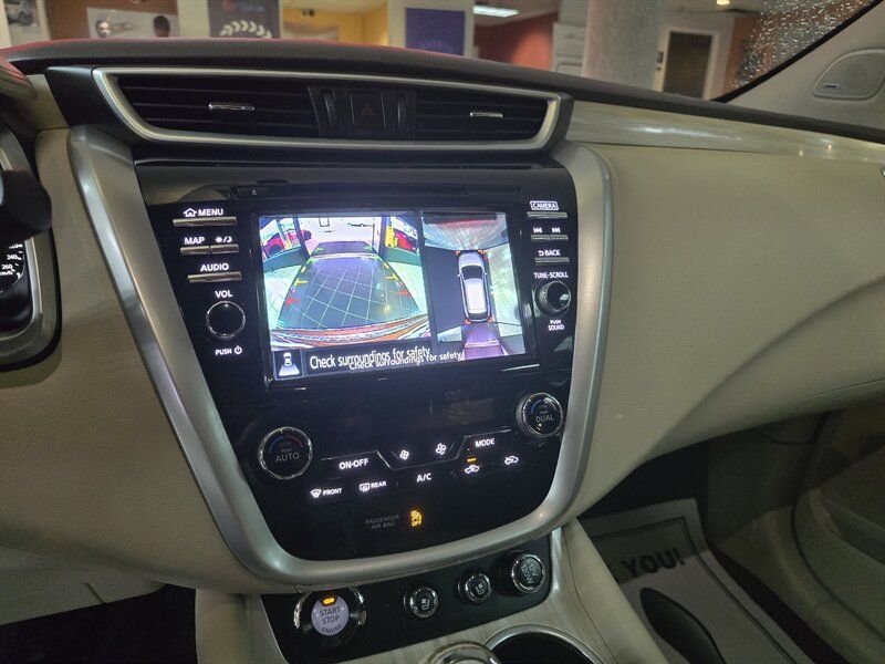 Used 2017 Nissan Murano SV AWD/4WD image 20
