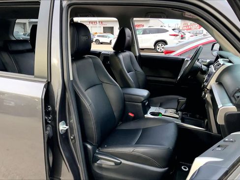 Used 2023 Toyota 4Runner TRD Sport image 9