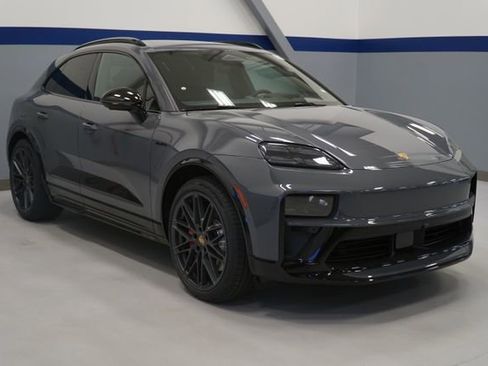New 2026 Porsche Macan GTS Electric AWD/4WD image 12