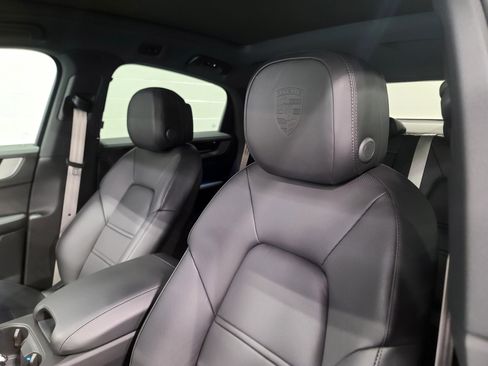 New 2026 Porsche Cayenne Coupe image 5