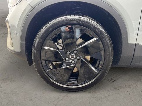 New 2026 Volvo EX40 Ultra AWD/4WD image 8