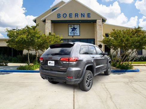 Used 2018 Jeep Grand Cherokee Trailhawk w/ Trailhawk Luxury Group image 5