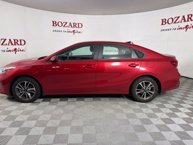Used 2022 Kia Forte LXS w/ LXS Technology Package FWD image 6