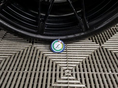 Used 2021 BMW M3 Competition w/ M Carbon Exterior Package image 44