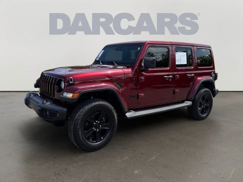 Used 2021 Jeep Wrangler Unlimited Sahara AWD/4WD image 3