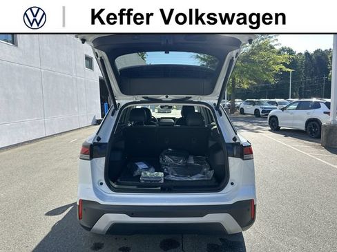 New 2026 Volkswagen Tiguan SE AWD/4WD image 34