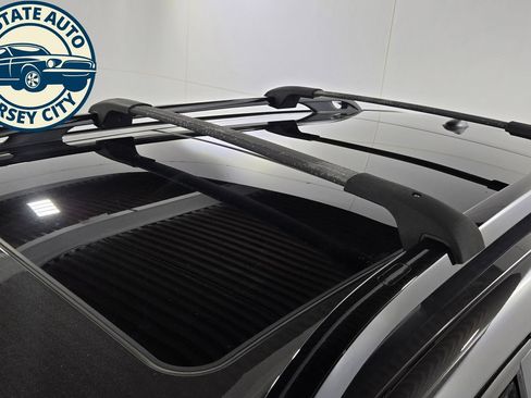 Used 2021 Jeep Cherokee Latitude Plus w/ Sun & Sound Group AWD/4WD image 10