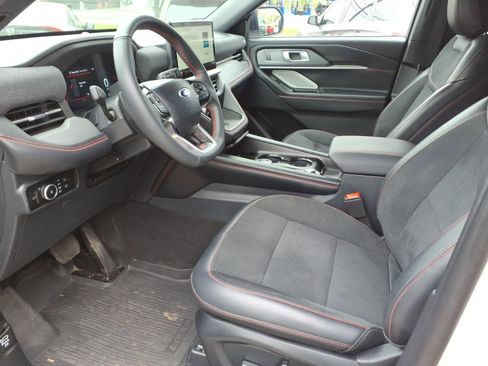 Certified 2025 Ford Explorer ST w/ Sun And Sound Package AWD/4WD image 11