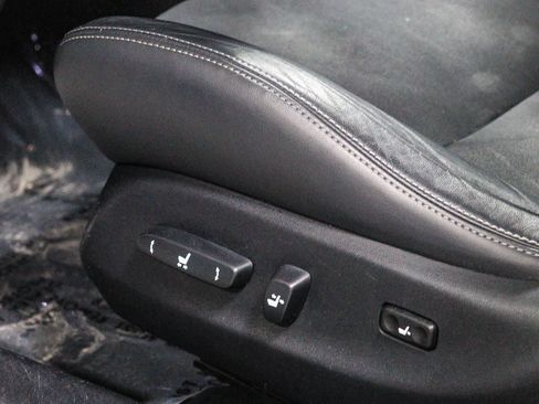 Used 2013 Lexus IS 350 w/ F-Sport Pkg w/Summer Tires RWD image 22