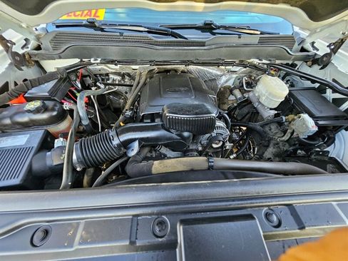 Used 2015 Chevrolet Silverado 2500 W/T image 30