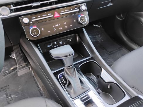 Used 2025 Hyundai Tucson SEL image 17