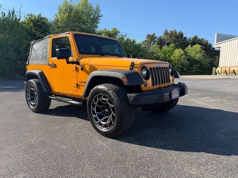Used 2012 Jeep Wrangler Sport AWD/4WD image 4