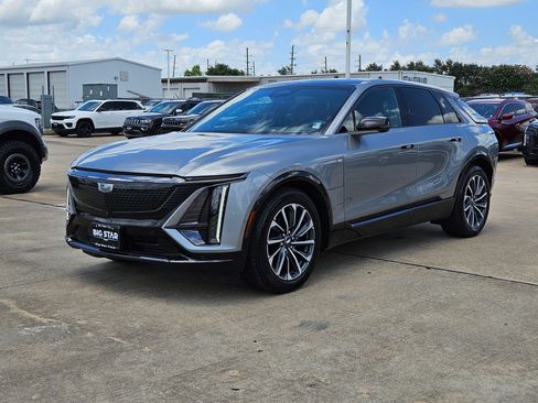 Used 2024 Cadillac Lyriq Sport RWD image 10