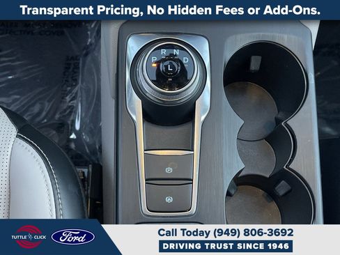 Certified 2024 Ford Escape Platinum w/ Class II Trailer Tow Package image 19