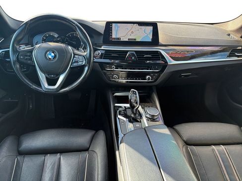 Used 2017 BMW 540i xDrive image 12